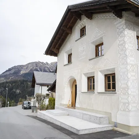 Apartment Chasa Chaposch