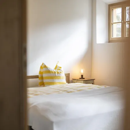 Chasa Chaposch Apartment *