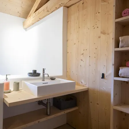 Chasa Chaposch تاراسب