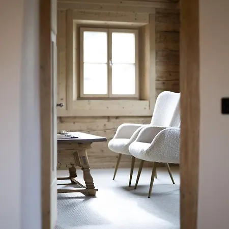 Chasa Chaposch Apartment *