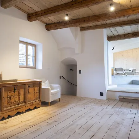 Chasa Chaposch Daire Tarasp