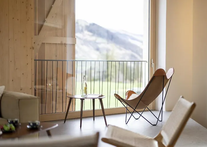 Chasa Chaposch Apartamento *